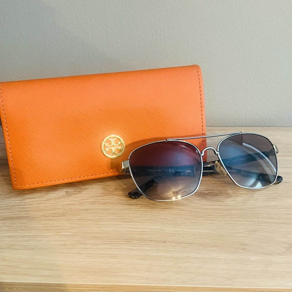 Tory Burch Sunglasses with Orange Case